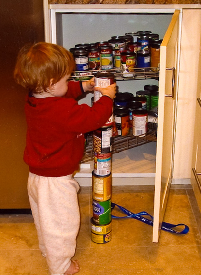 Repetitive stacking of cans